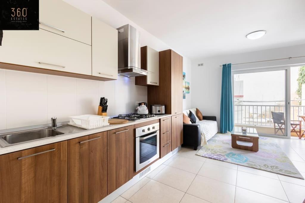 Beautiful, Notch 1 Bedroom Just Off The Coast By 360 Estates Apartment