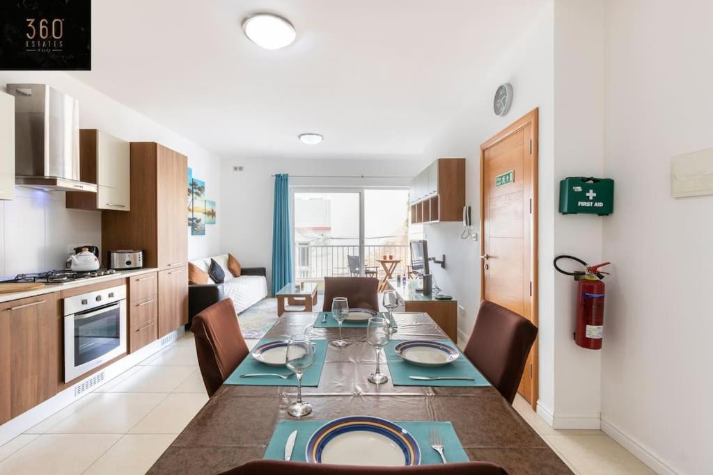 Beautiful, Notch 1 Bedroom Just Off The Coast By 360 Estates * St. Paul's Bay
