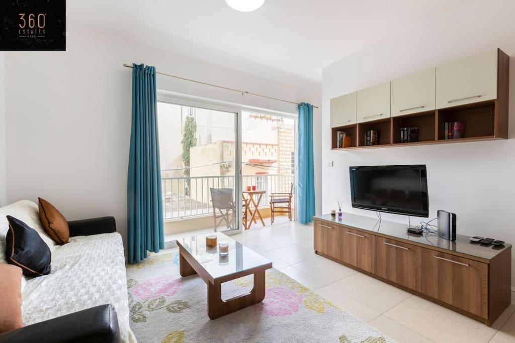 Beautiful, Notch 1 Bedroom Just Off The Coast By 360 Estates * St. Paul's Bay