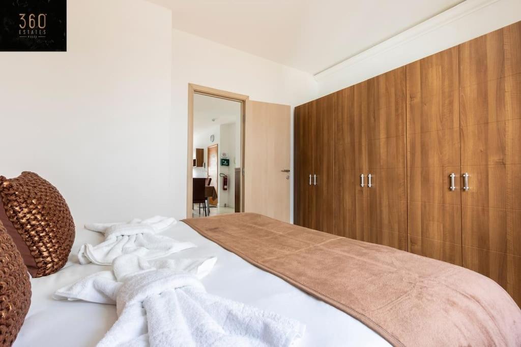 Apartment Beautiful, Notch 1 Bedroom Just Off The Coast By 360 Estates *