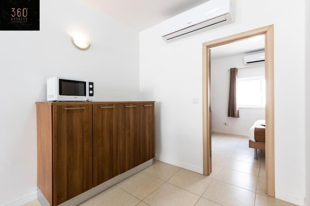Apartment Beautiful, Notch 1 Bedroom Just Off The Coast By 360 Estates *